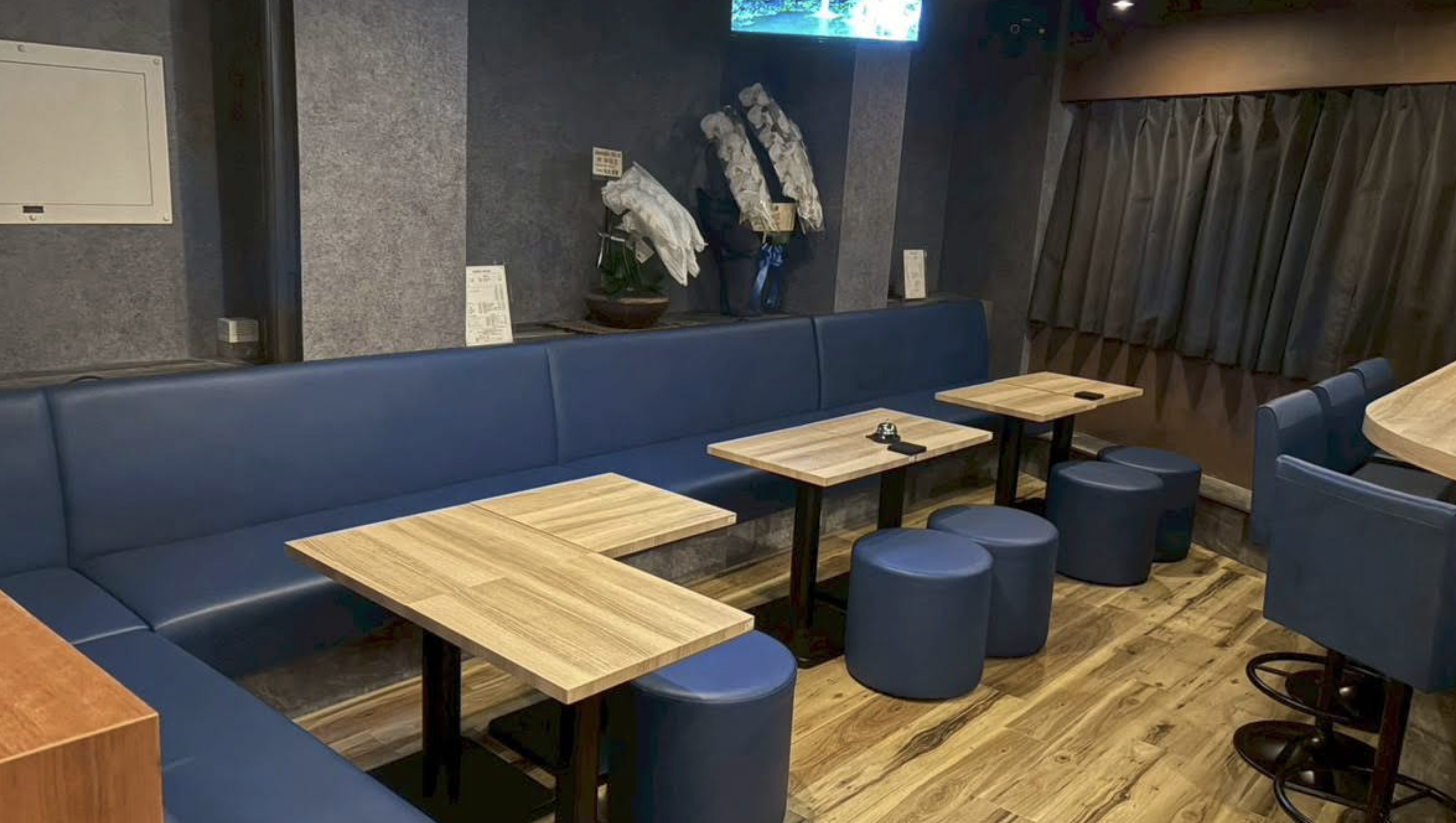 カラオケ&Bar OINA 店内写真